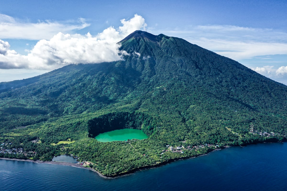 Ternate Island Travel Guide & Best Things To Do (Maluku)